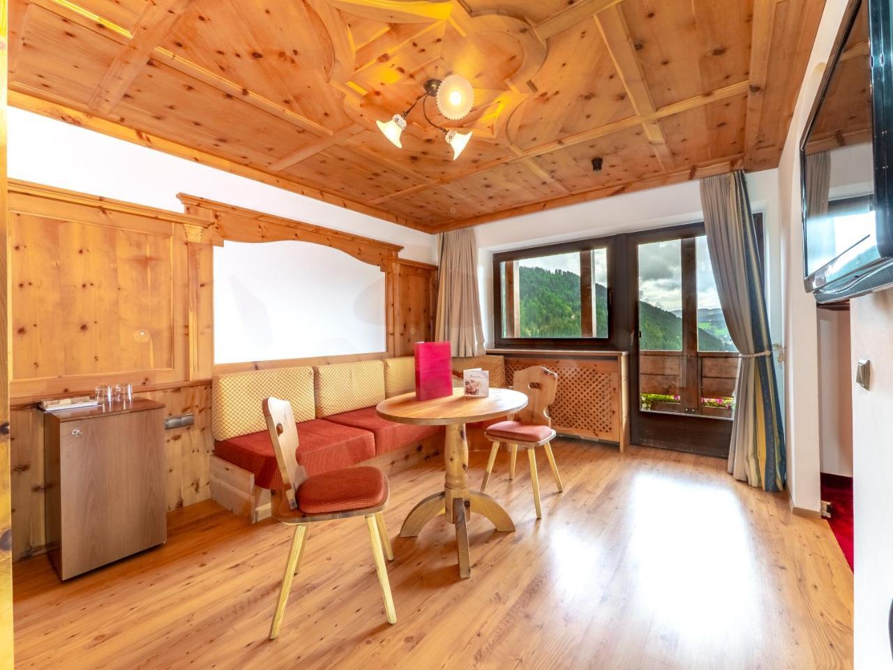 Hotel Alaska Selva di Val Gardena Esterno foto