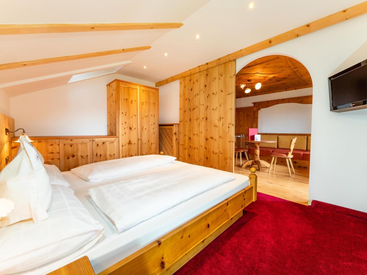 Hotel Alaska Selva di Val Gardena Esterno foto
